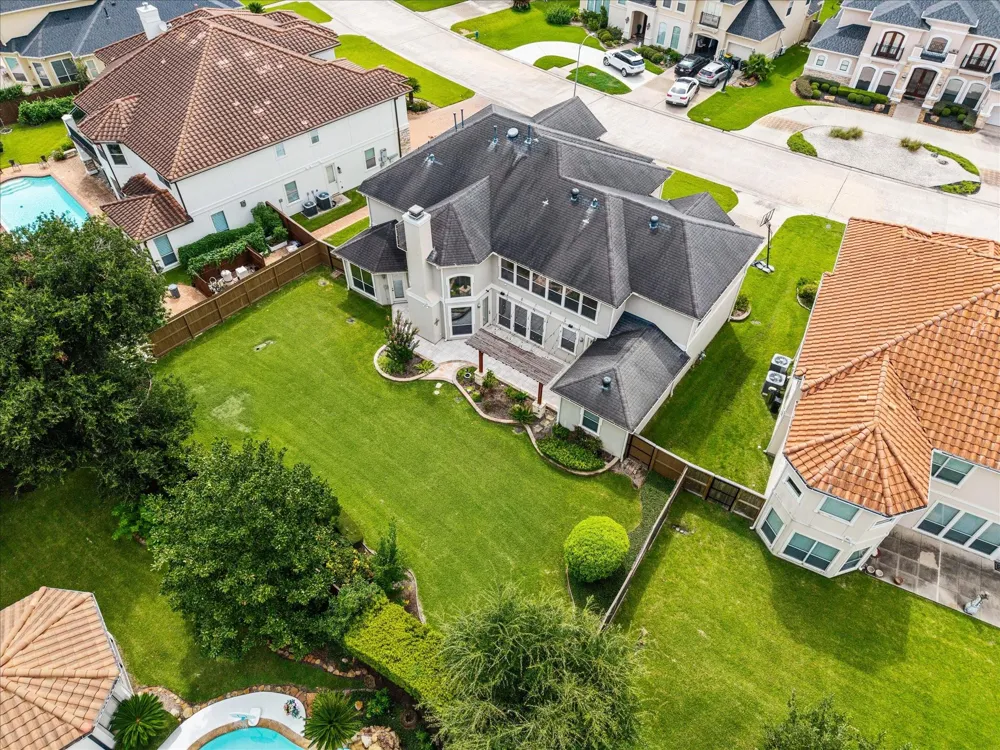 2210 Bywater Drive Houston, TX 77077