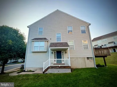 635 ONWARD AVENUE