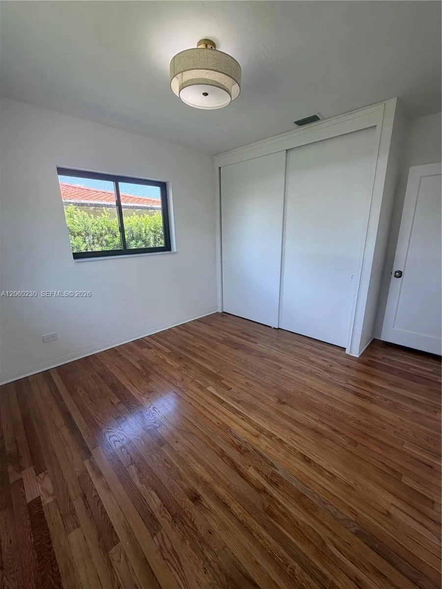 5171 SW 6th St Miami, FL 33134