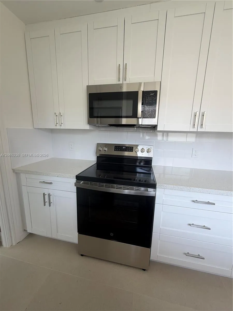 5171 SW 6th St Miami, FL 33134