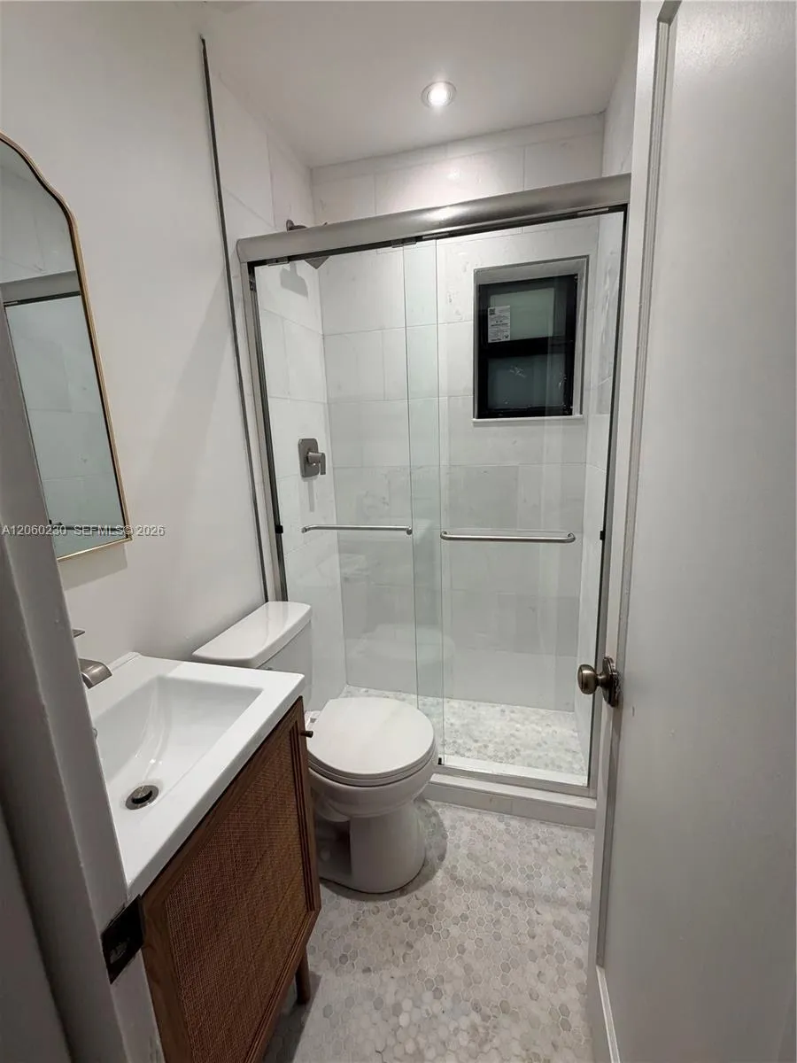 5171 SW 6th St Miami, FL 33134