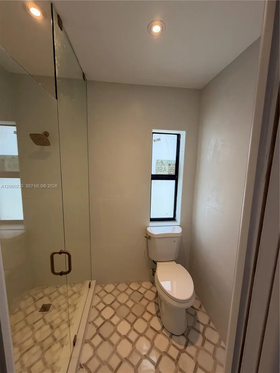 5171 SW 6th St Miami, FL 33134