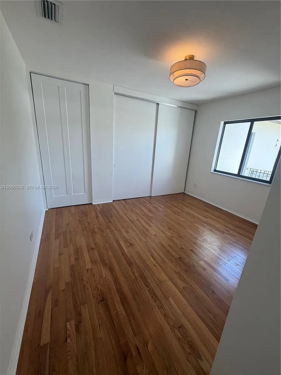 5171 SW 6th St Miami, FL 33134