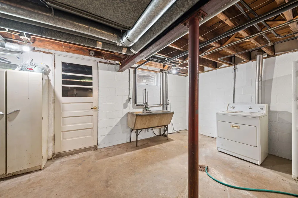 139 Beverly Boulevard Hobart, IN 46342