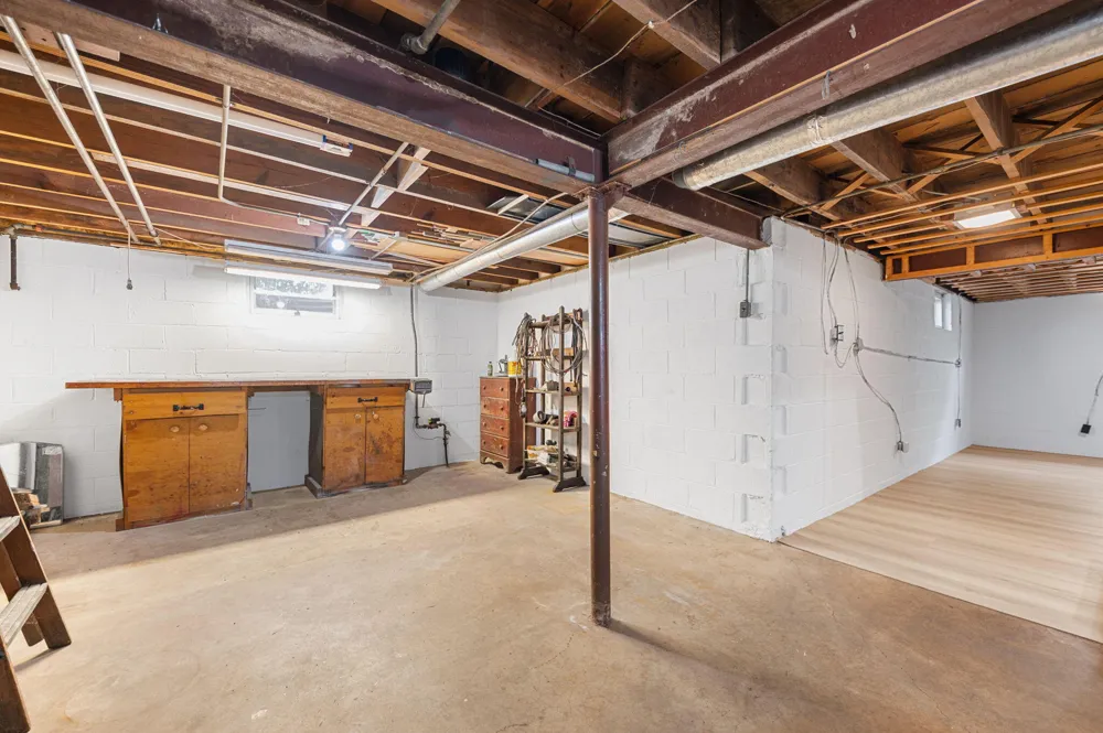 139 Beverly Boulevard Hobart, IN 46342