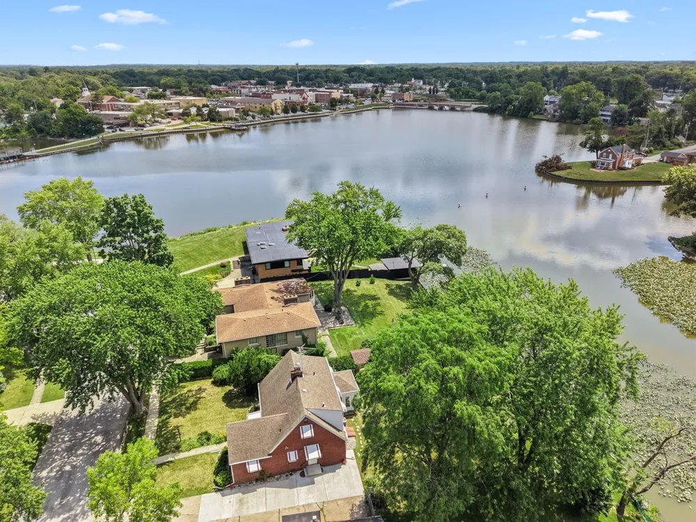 139 Beverly Boulevard Hobart, IN 46342