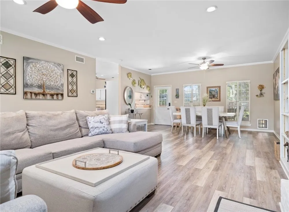 113 Cherry Hills Drive Rockport, TX 78382