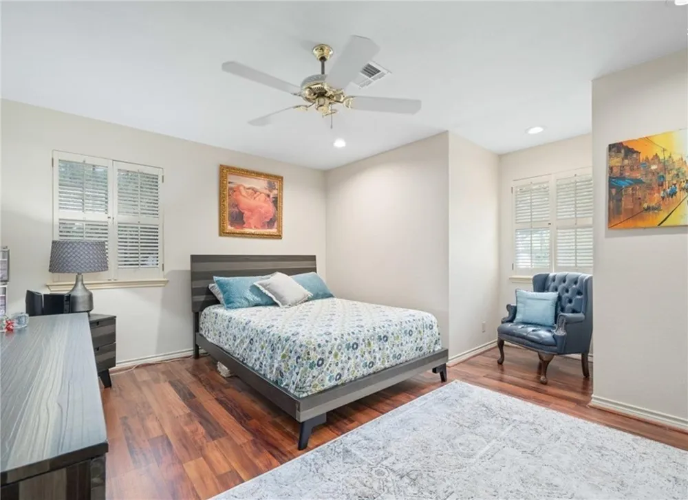 113 Cherry Hills Drive Rockport, TX 78382