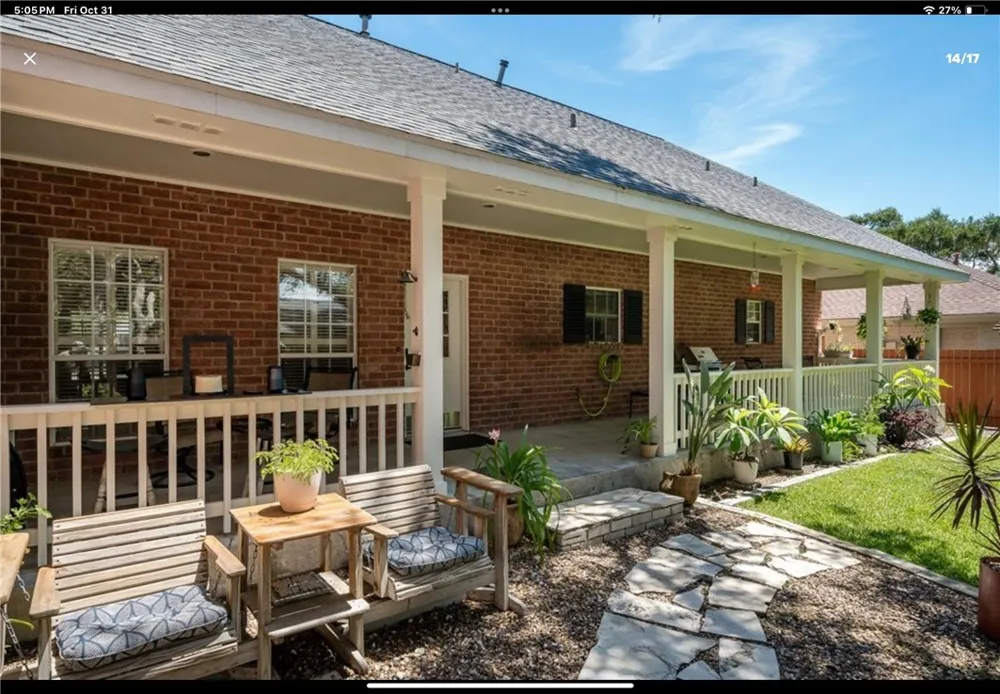 113 Cherry Hills Drive Rockport, TX 78382