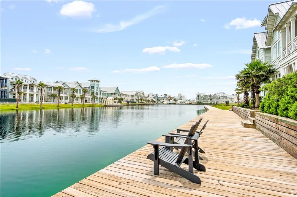 140 Charming Lane Port Aransas, TX 78373