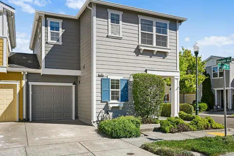 983 Aston Circle