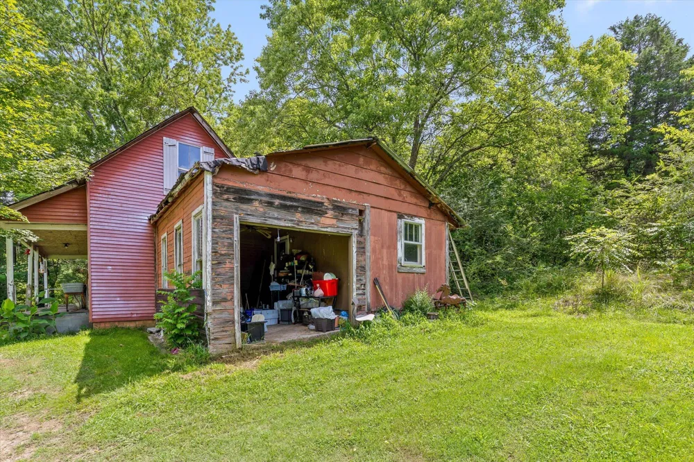 5904 Candies Creek Ridge Road Charleston, TN 37310
