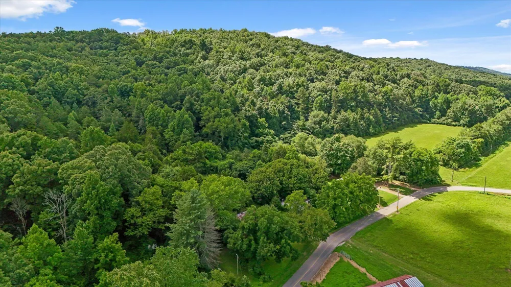 5904 Candies Creek Ridge Road Charleston, TN 37310