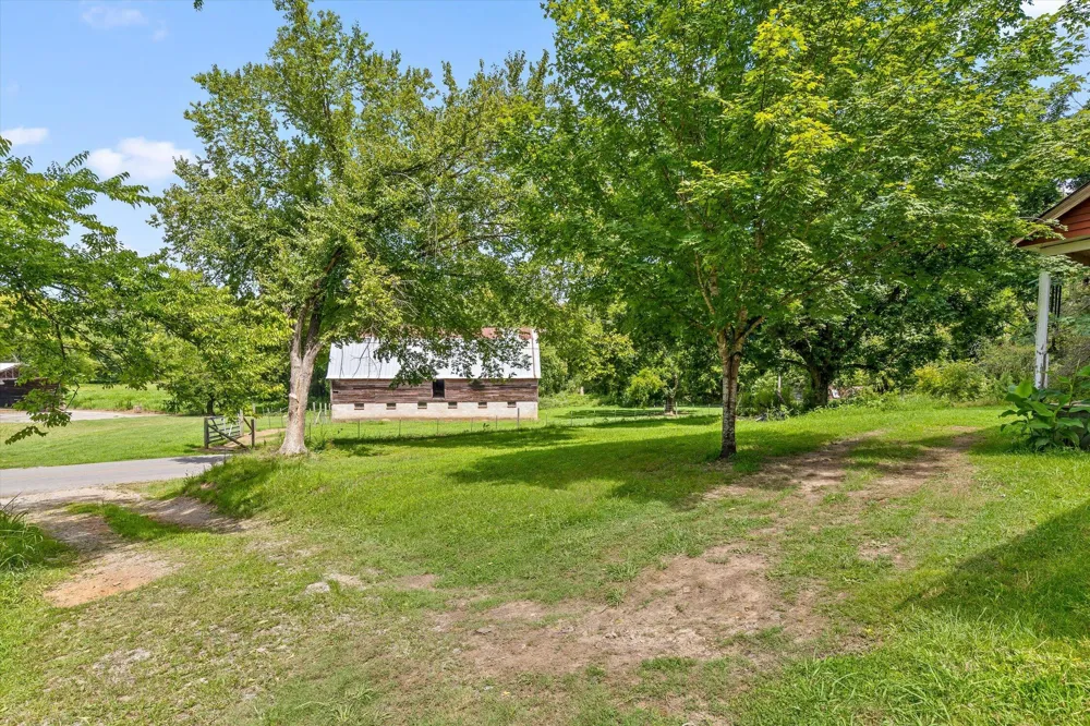 5904 Candies Creek Ridge Road Charleston, TN 37310