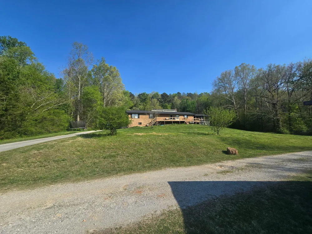 11124 Dolly Pond Road Birchwood, TN 37308