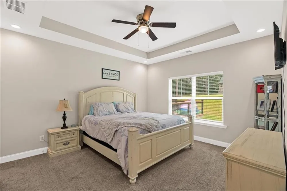 499 Oakland Drive SE Calhoun, GA 30701