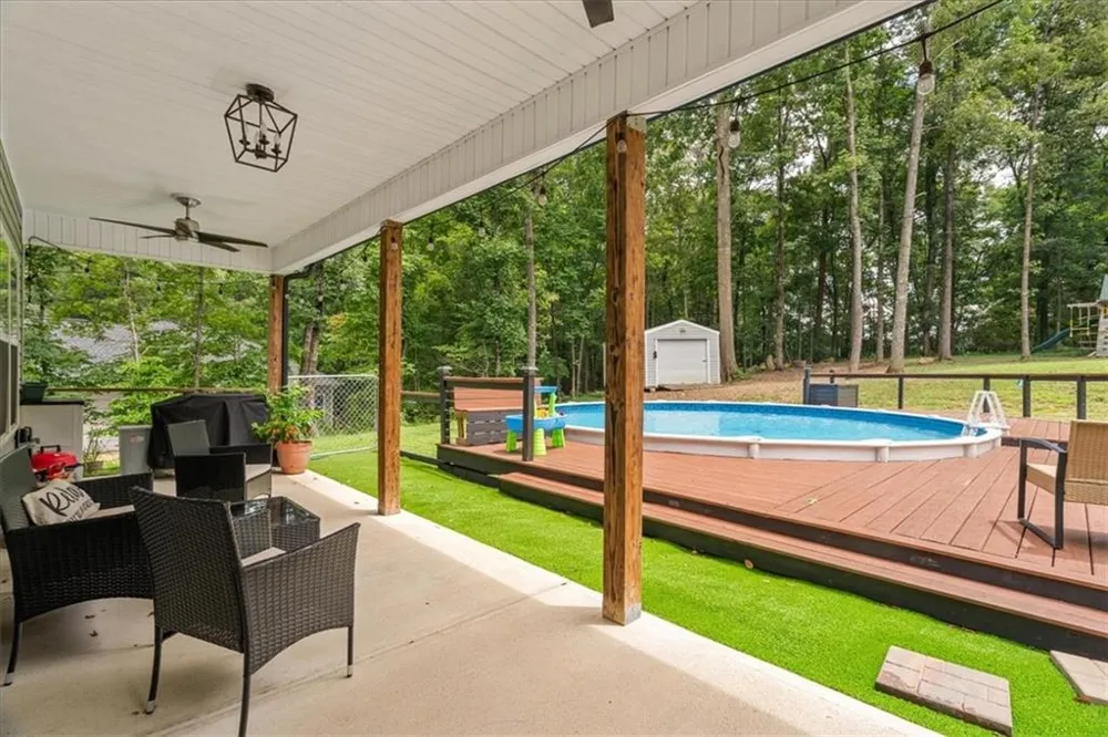 499 Oakland Drive SE Calhoun, GA 30701