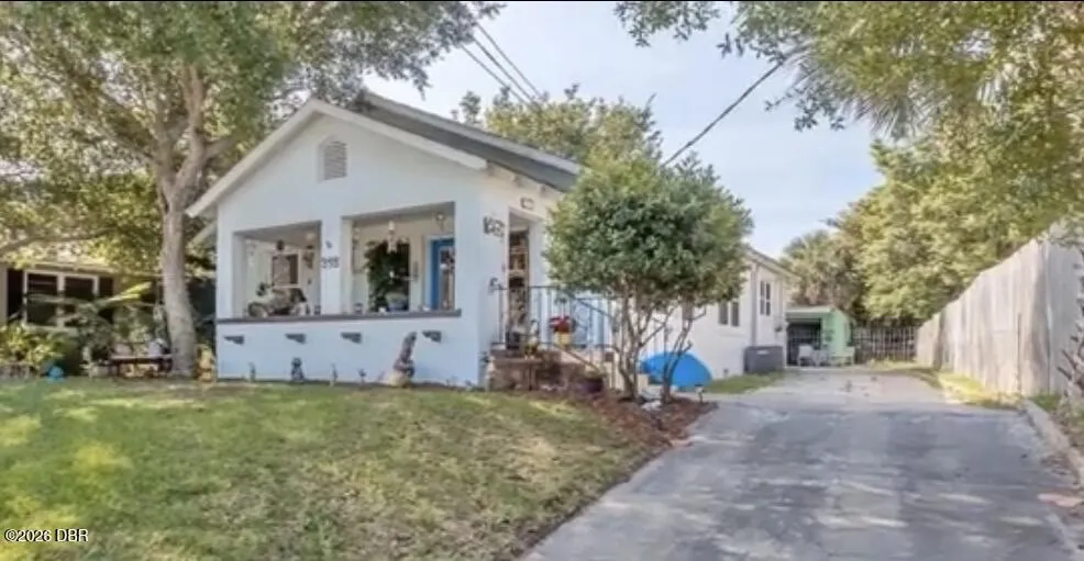 318 Braddock Avenue #1 Daytona Beach, FL 32118