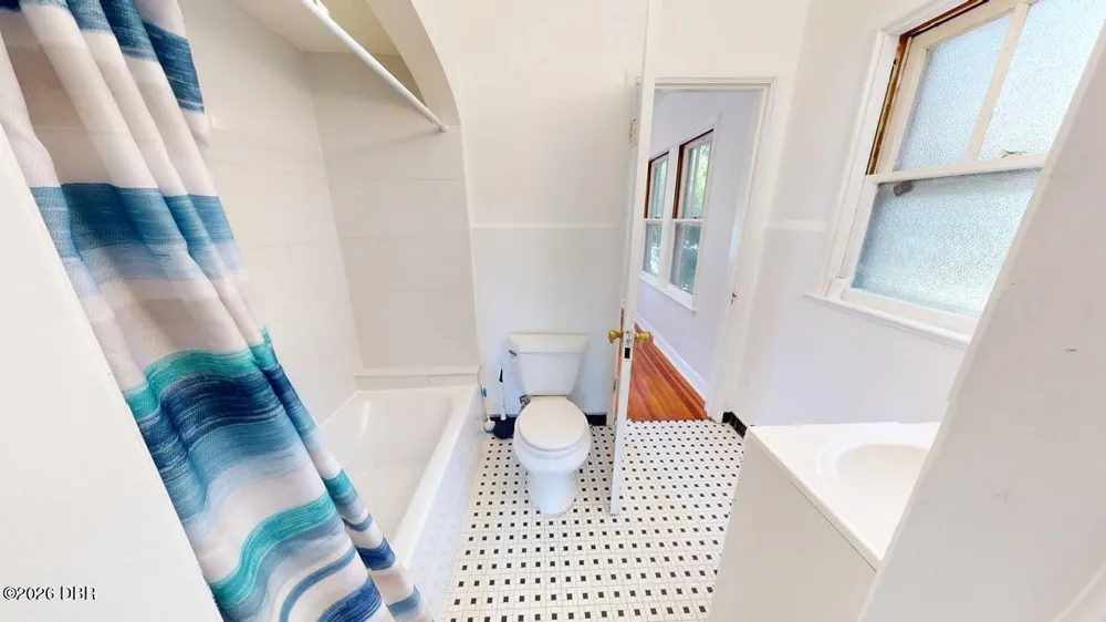 318 Braddock Avenue #1 Daytona Beach, FL 32118