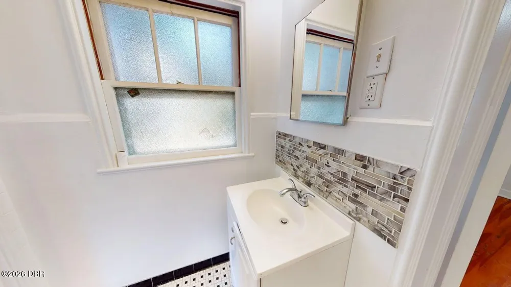 318 Braddock Avenue #1 Daytona Beach, FL 32118