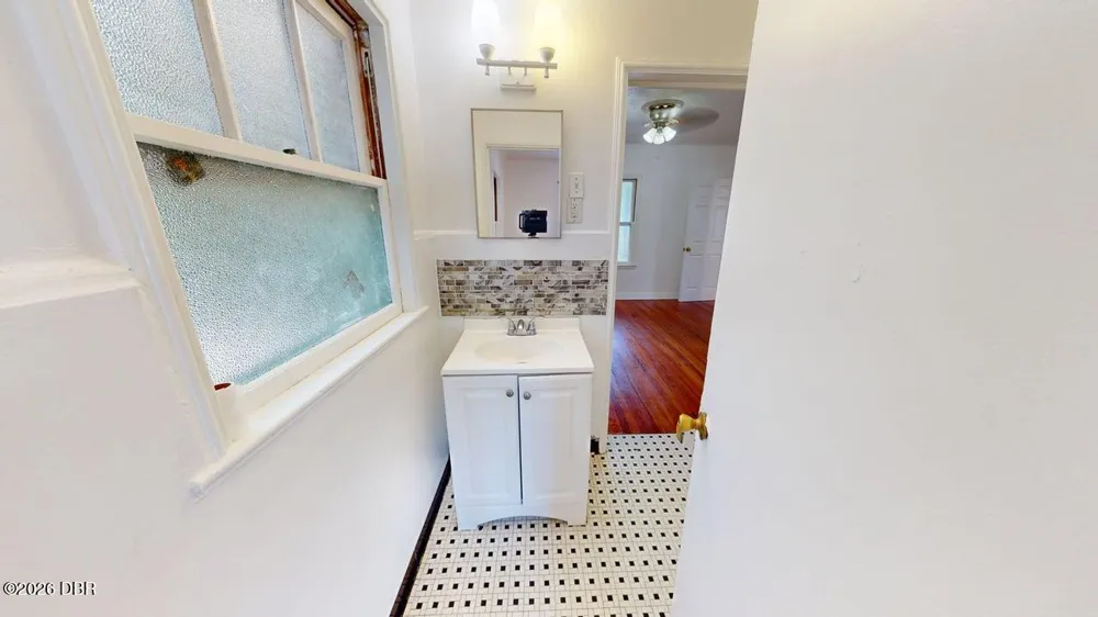 318 Braddock Avenue #1 Daytona Beach, FL 32118