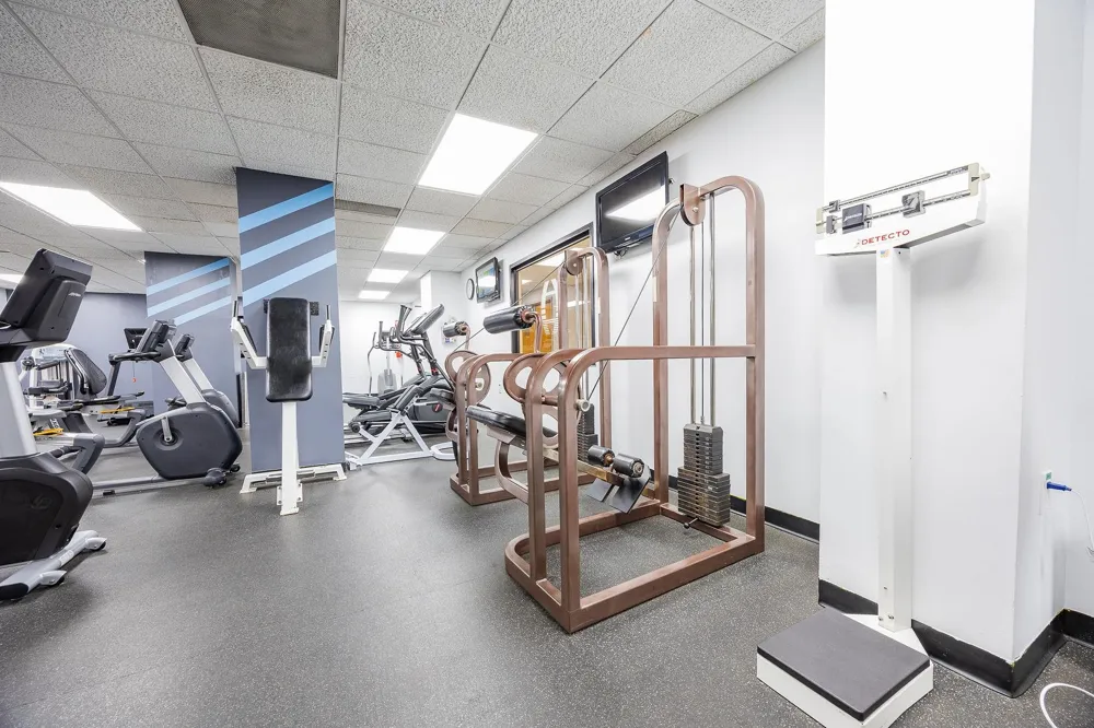 418 HARMON COVE TOWER Secaucus, NJ 07094