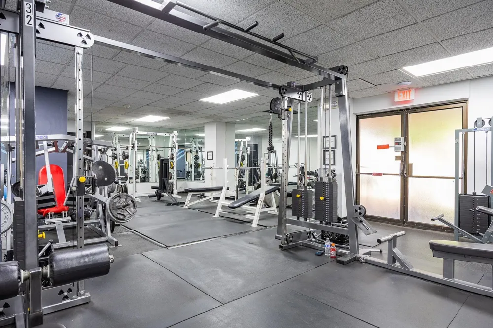 418 HARMON COVE TOWER Secaucus, NJ 07094