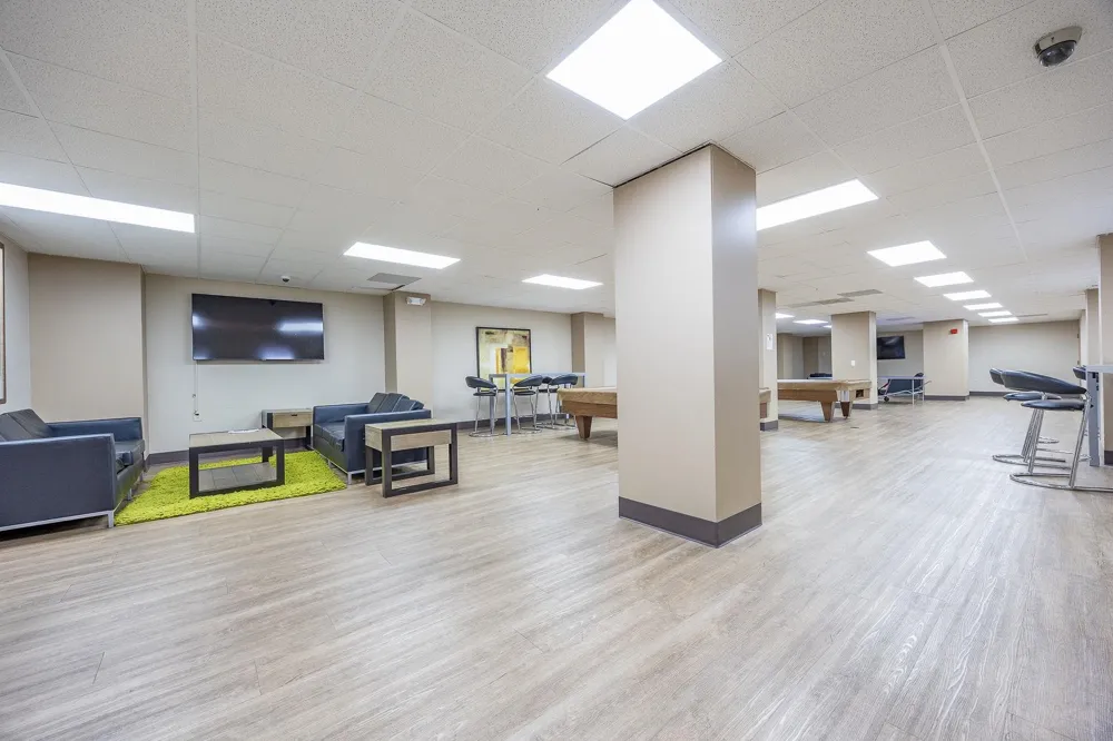 418 HARMON COVE TOWER Secaucus, NJ 07094