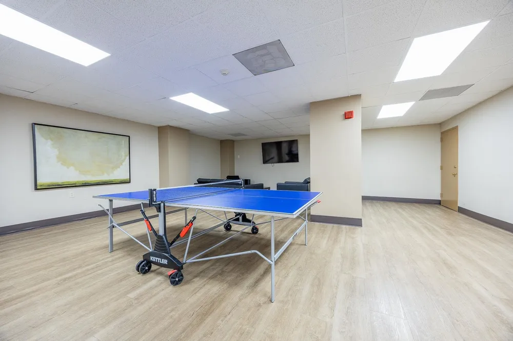 418 HARMON COVE TOWER Secaucus, NJ 07094
