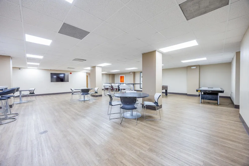 418 HARMON COVE TOWER Secaucus, NJ 07094