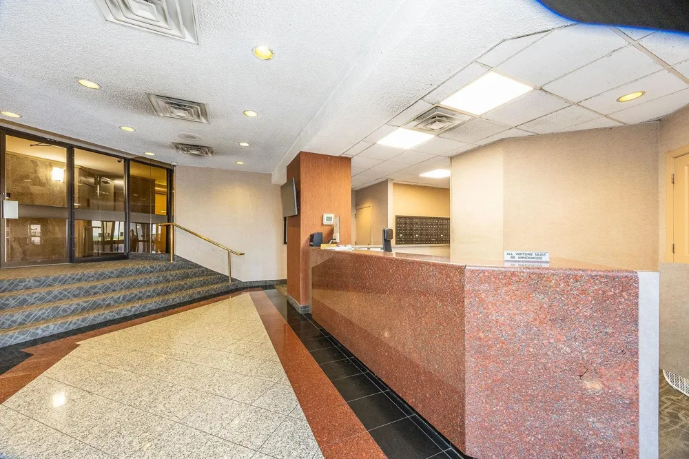 418 HARMON COVE TOWER Secaucus, NJ 07094