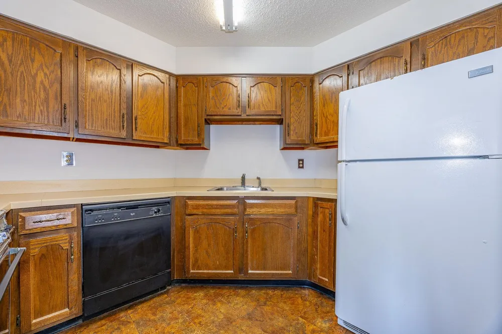 418 HARMON COVE TOWER Secaucus, NJ 07094