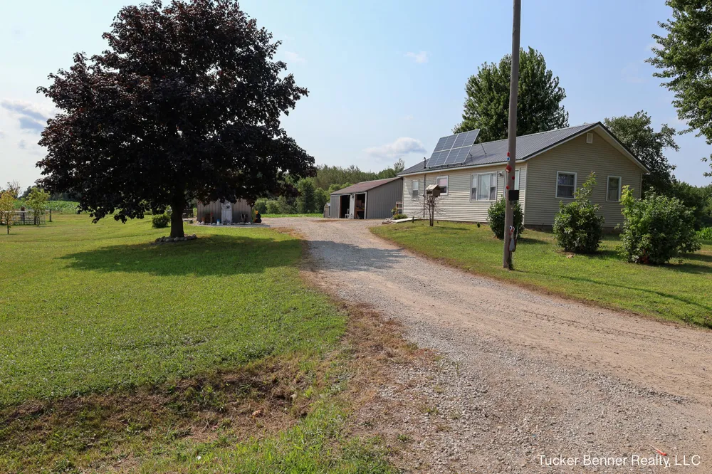 11309 Brickyard Road Holton, MI 49425