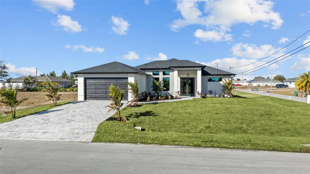 1430 6th pl Cape Coral, FL 33909