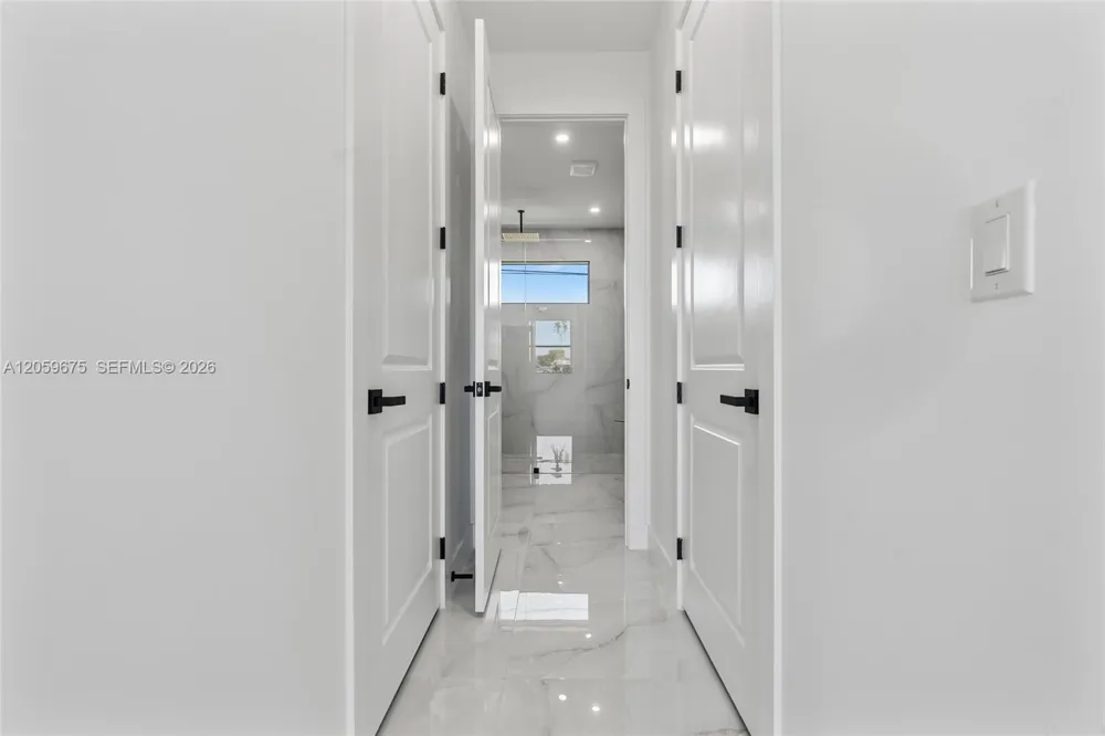 1430 6th pl Cape Coral, FL 33909