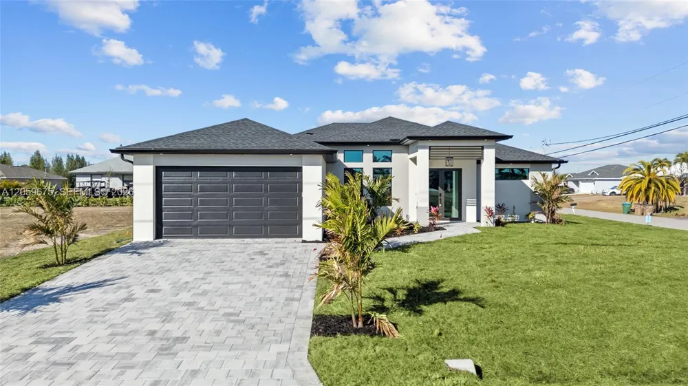 1430 6th pl Cape Coral, FL 33909