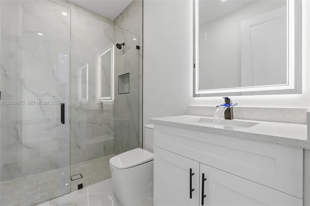 1430 6th pl Cape Coral, FL 33909