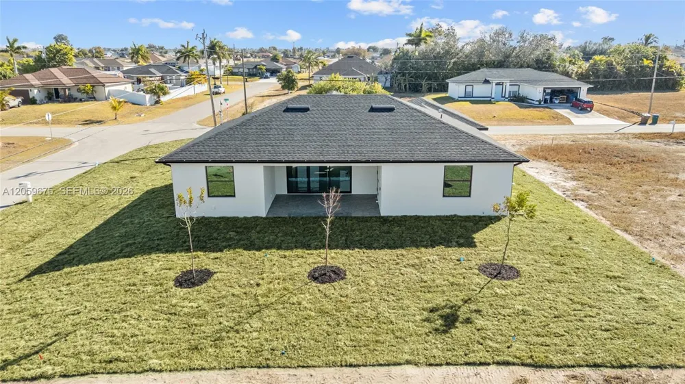1430 6th pl Cape Coral, FL 33909