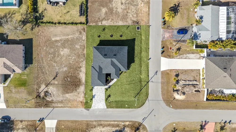 1430 6th pl Cape Coral, FL 33909