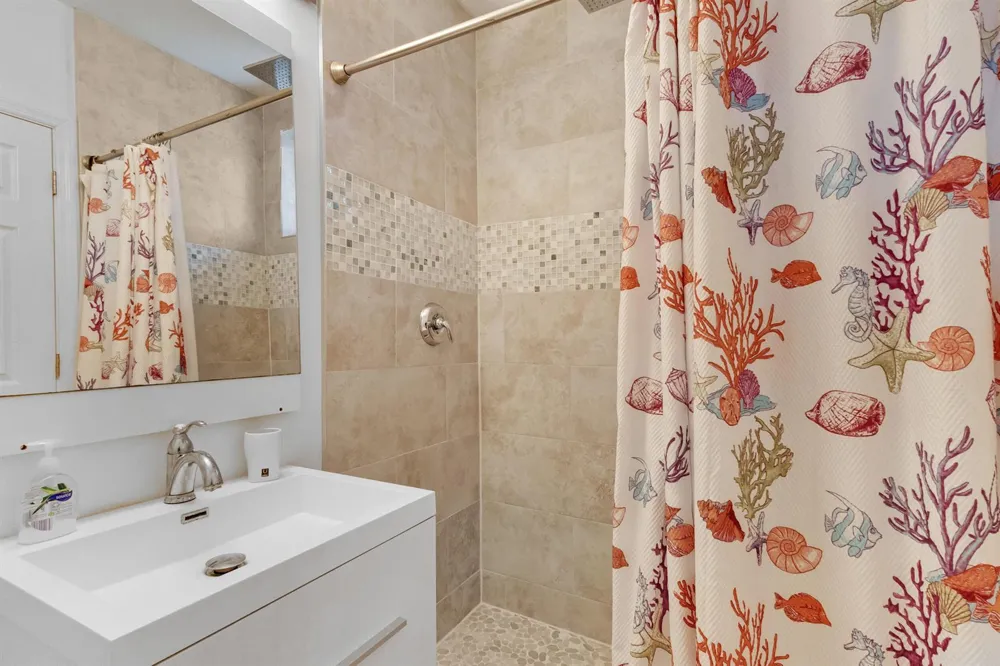 711 SE 16th Court Fort Lauderdale, FL 33316
