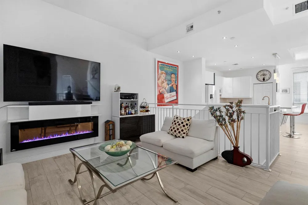711 SE 16th Court Fort Lauderdale, FL 33316