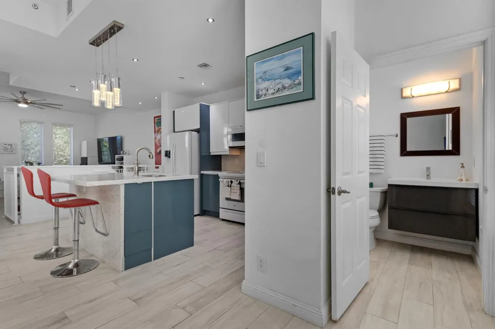 711 SE 16th Court Fort Lauderdale, FL 33316
