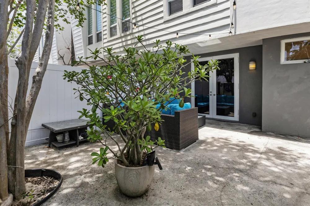711 SE 16th Court Fort Lauderdale, FL 33316