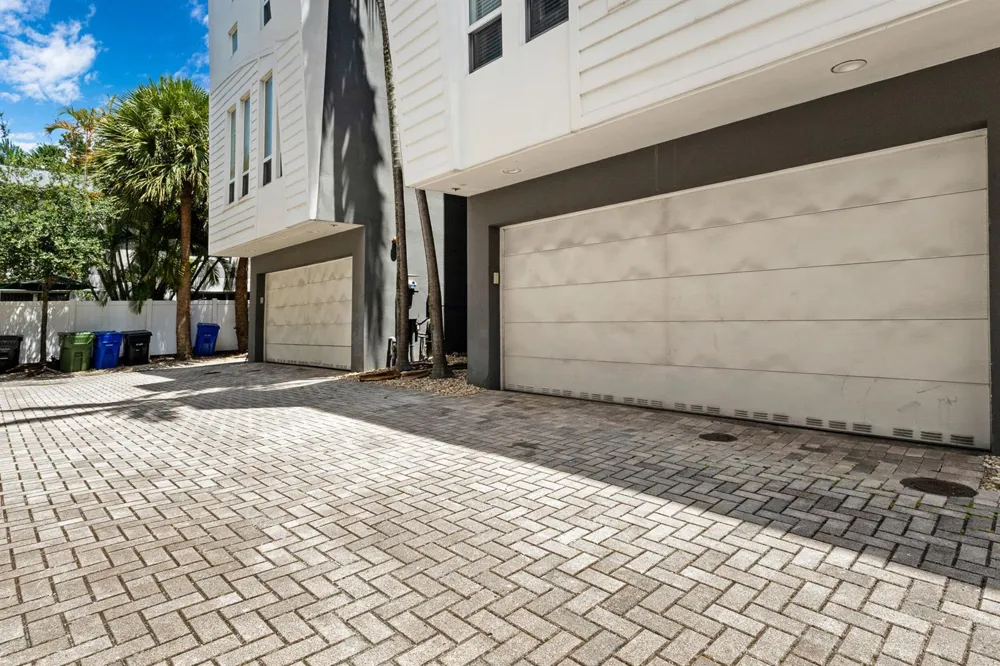 711 SE 16th Court Fort Lauderdale, FL 33316