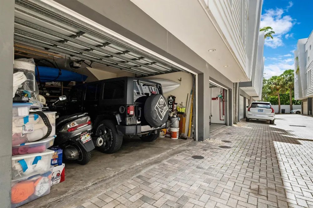 711 SE 16th Court Fort Lauderdale, FL 33316