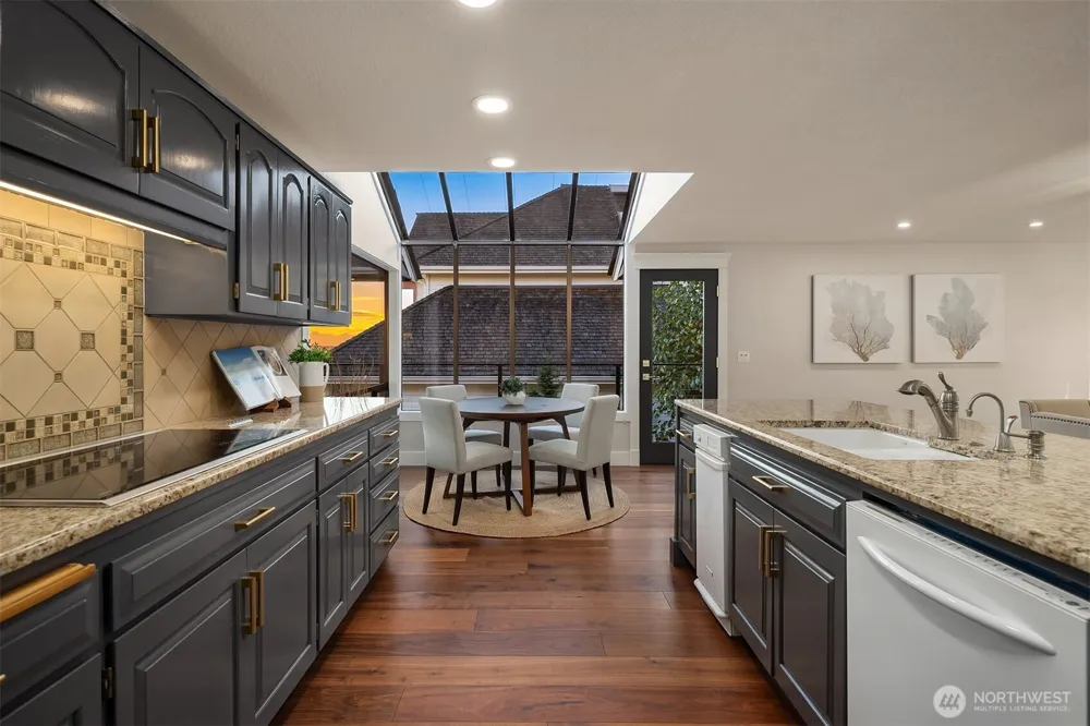 6613 136th Place SW Edmonds, WA 98026