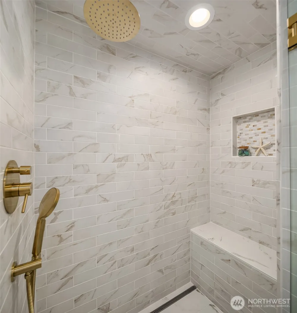 6613 136th Place SW Edmonds, WA 98026