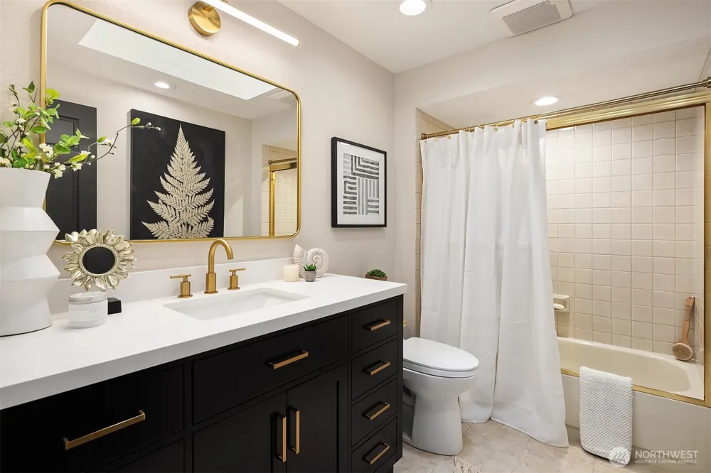 6613 136th Place SW Edmonds, WA 98026