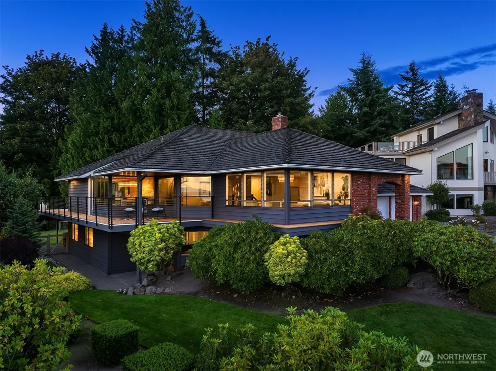 6613 136th Place SW Edmonds, WA 98026