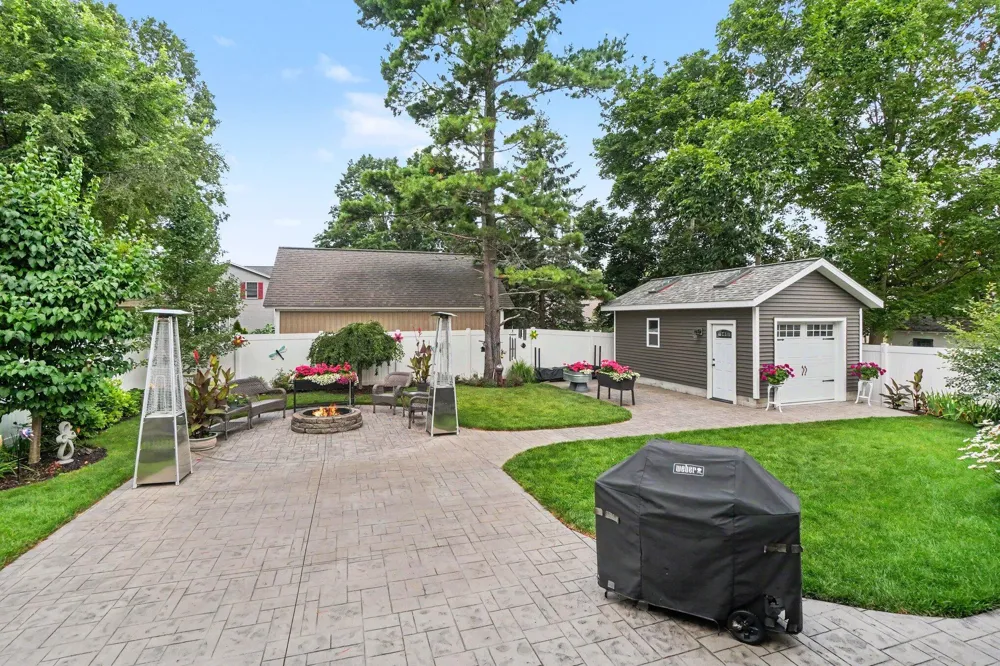 223 Prospect Street Spring Lake, MI 49456